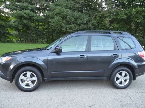 Used 2013 Subaru Forester 2.5X AWD/4WD image 1