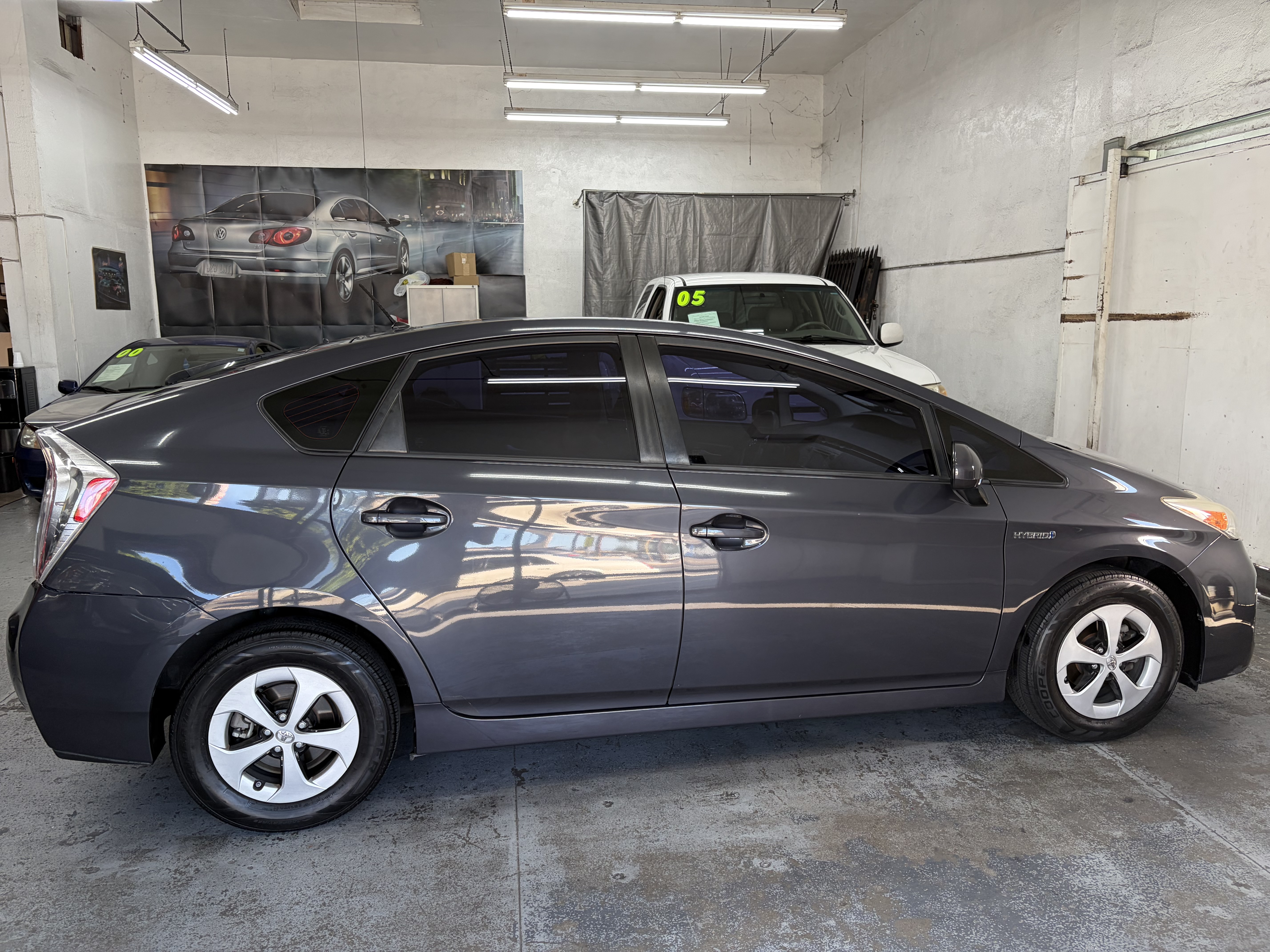 Used 2013 Toyota Prius Two FWD image 4