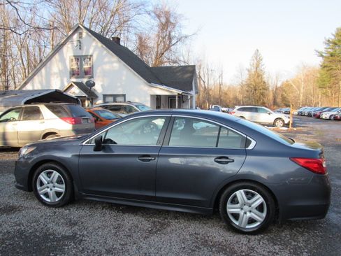 Used 2016 Subaru Legacy 2.5i image 5