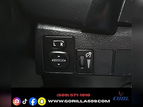 Used 2017 Toyota Corolla image 15