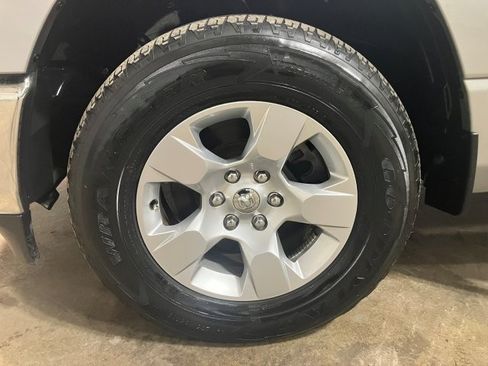 Used 2021 RAM 1500 Big Horn image 6