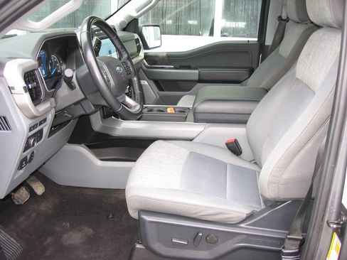 Used 2022 Ford F150 XLT image 10