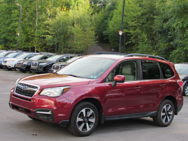 Used 2017 Subaru Forester 2.5i Premium AWD/4WD image 2