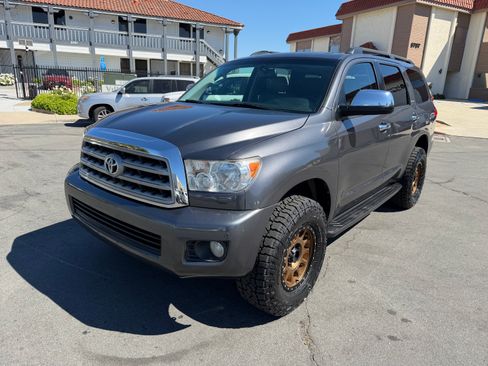 Used 2013 Toyota Sequoia Limited image 3