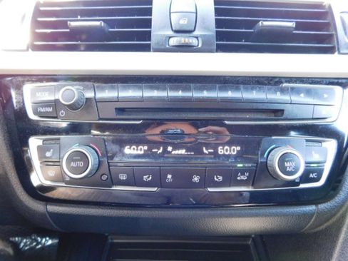 Used 2016 BMW 320i image 16