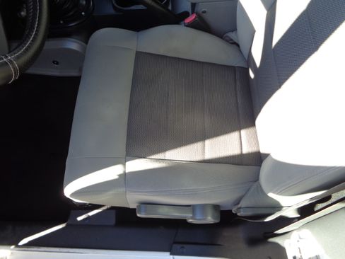 Used 2008 Jeep Wrangler X image 32