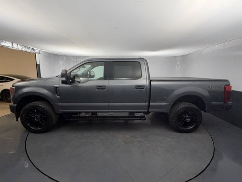 Used 2022 Ford F350 XLT image 2