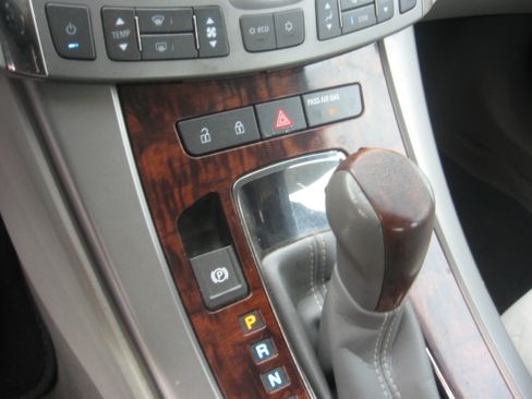 Used 2012 Buick LaCrosse Convenience image 12