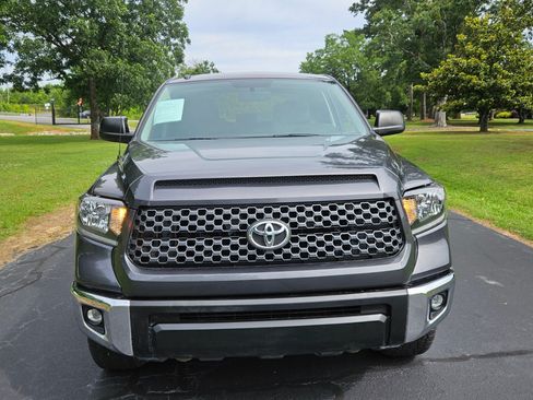 Used 2017 Toyota Tundra 4x4 CrewMax SR5 image 7