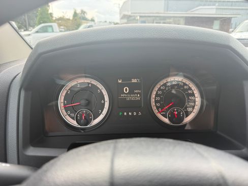 Used 2018 RAM 1500 2WD Crew Cab ST image 10
