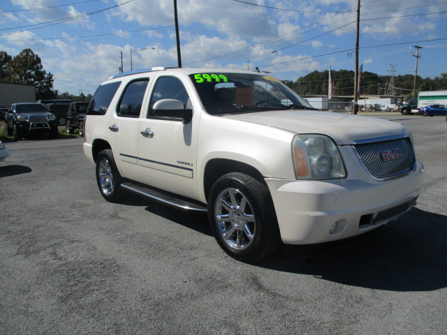 Used 2012 GMC Yukon AWD Denali image 4