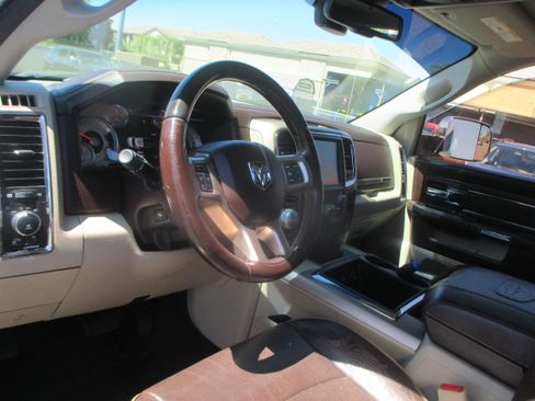 Used 2014 RAM 1500 4x4 Crew Cab Longhorn image 10