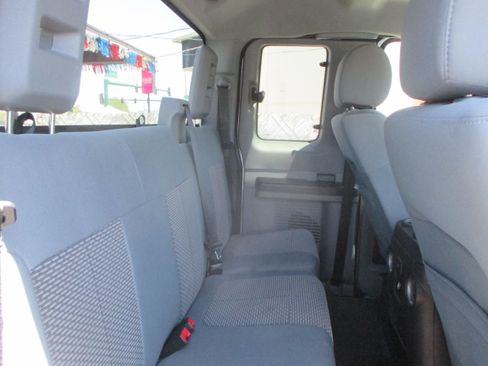 Used 2016 Ford F250 2WD SuperCab Super Duty image 15