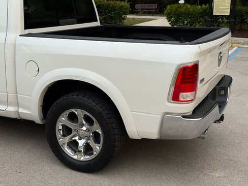Used 2018 RAM 1500 2WD Crew Cab Laramie image 38