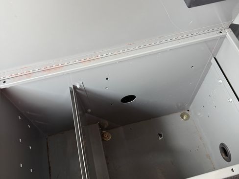 Used 2016 Chevrolet Express 2500 image 16