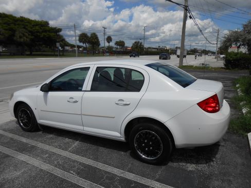 Used 2009 Chevrolet Cobalt LT image 3