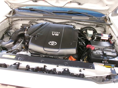 Used 2008 Toyota Tacoma TRD Sport image 7