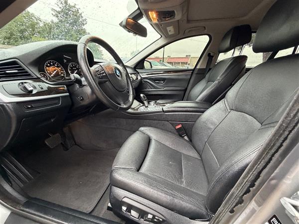 Used 2014 BMW 535i w/ Sport Package RWD image 9