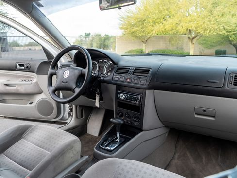 Used 2005 Volkswagen Jetta GLS TDI image 15