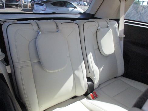 Used 2023 Lincoln Aviator AWD Black Label image 17