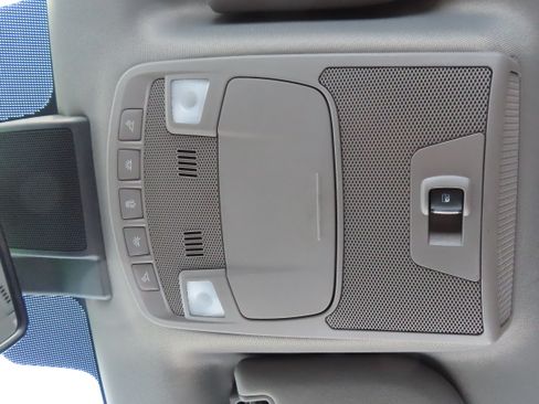 Used 2019 Ford F150 XLT image 13