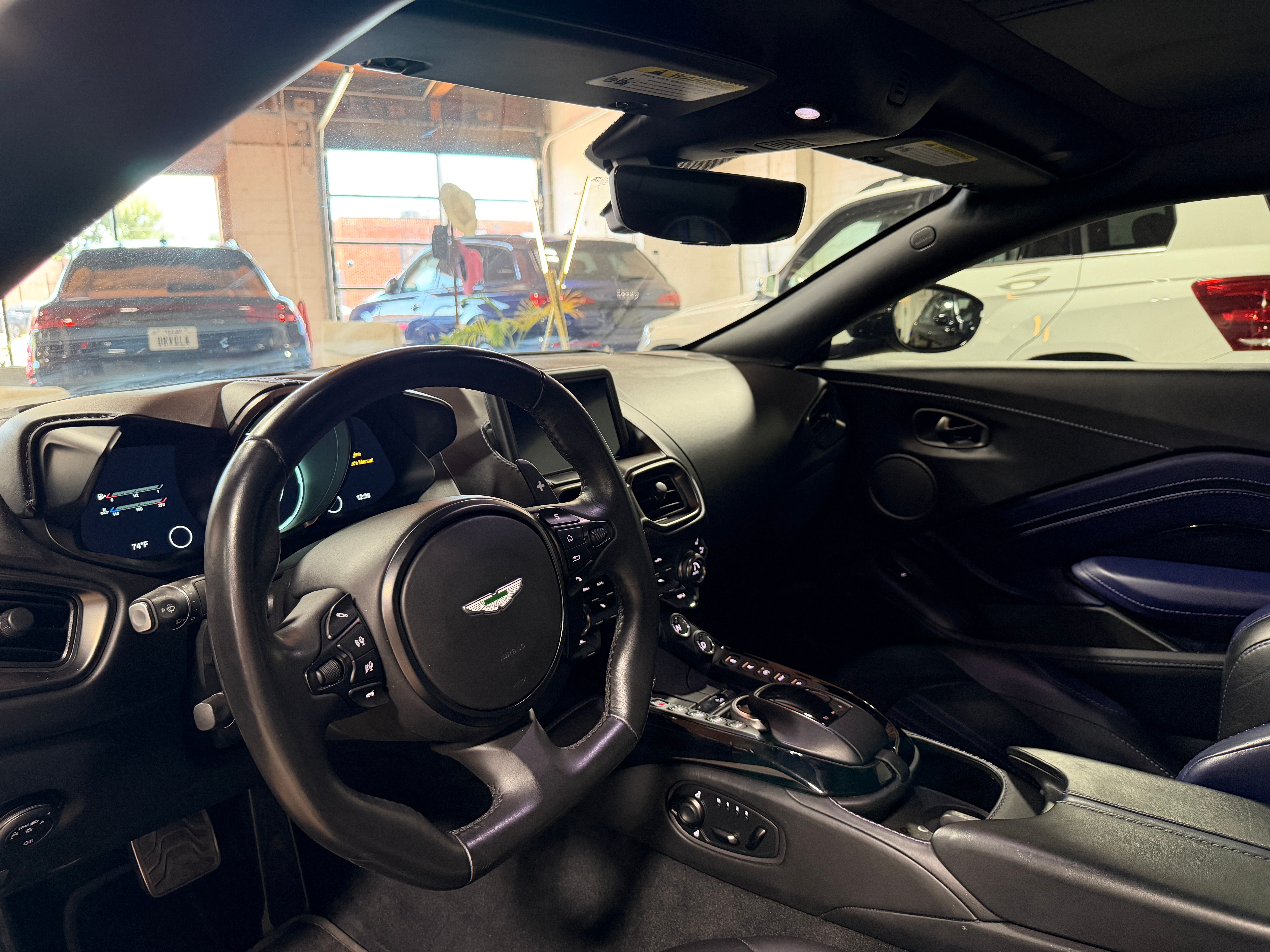 Used 2019 Aston Martin V8 Vantage Coupe RWD image 26