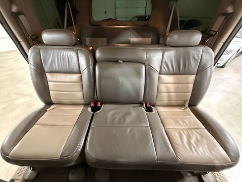 Used 2004 Ford Excursion 4WD Eddie Bauer image 35