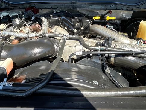 Used 2017 Ford F250 4x4 Crew Cab Super Duty image 19