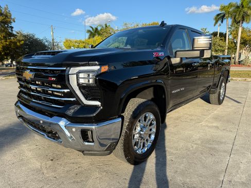 Used 2024 Chevrolet Silverado 2500 LTZ image 21