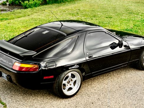 Used 1991 Porsche 928 GT image 14
