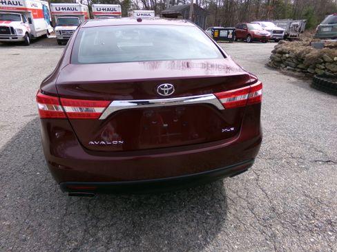 Used 2014 Toyota Avalon XLE image 6