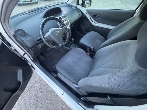 Used 2009 Toyota Yaris image 14