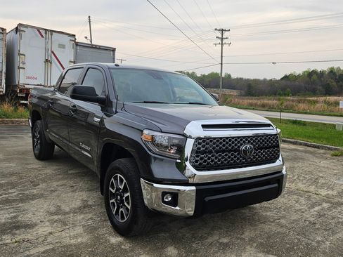 Used 2018 Toyota Tundra SR5 image 6