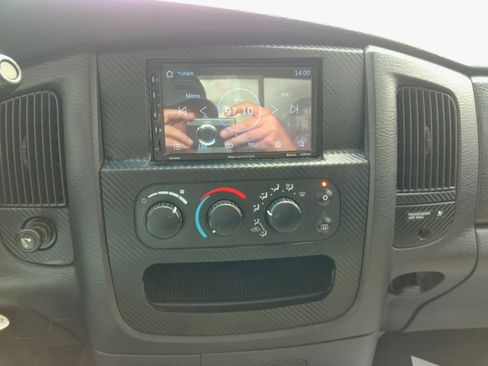 Used 2004 Dodge Ram 1500 Truck SLT image 44