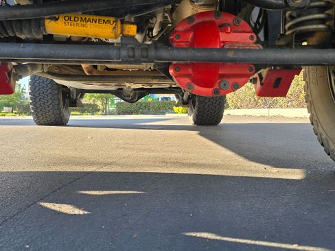 Used 2015 Jeep Wrangler Unlimited Sahara w/ Altitude image 37