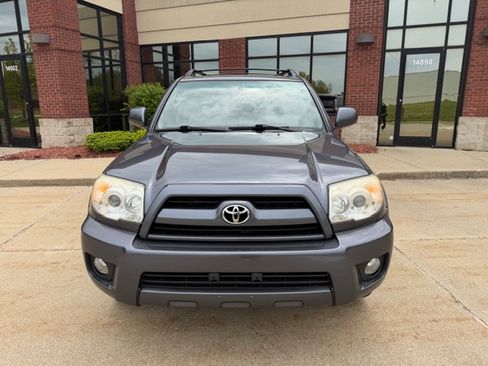 Used 2007 Toyota 4Runner 4WD Limited image 4