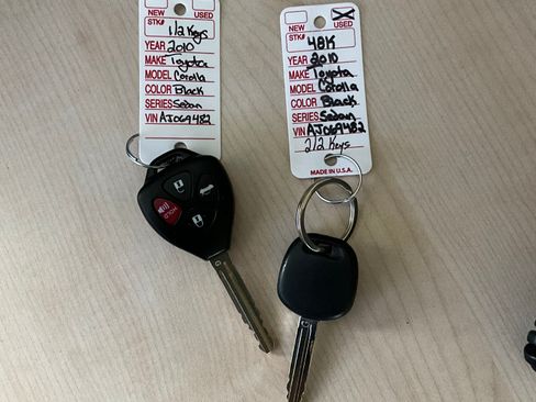 Used 2010 Toyota Corolla LE image 24