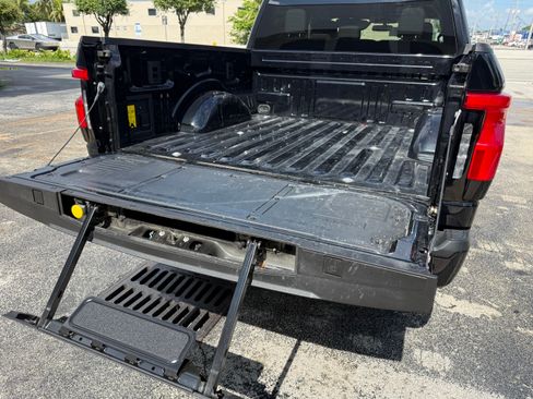 Used 2025 Ford F150 Lightning 4x4 SuperCrew XLT image 14