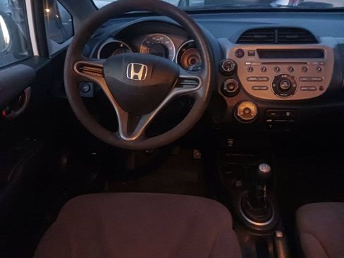 Used 2010 Honda Fit image 11