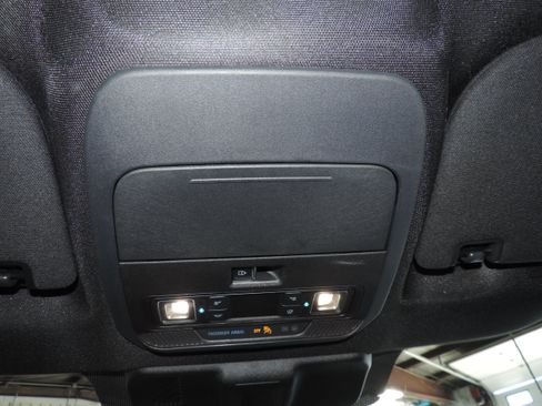 Used 2024 Ford F150 XLT AWD/4WD image 47