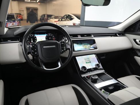 Used 2019 Land Rover Range Rover Velar S image 29
