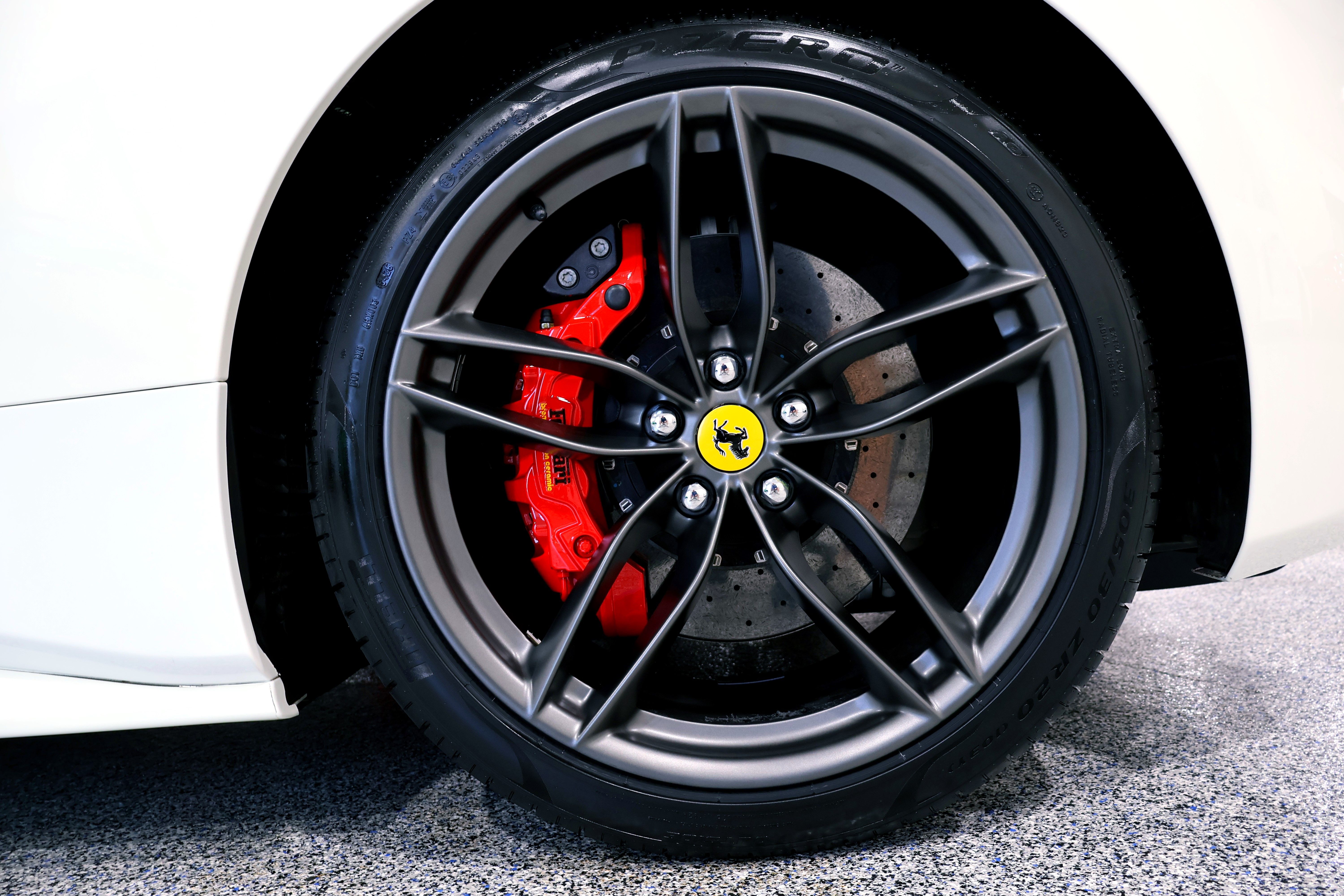 Used 2016 Ferrari 488 GTB RWD image 25