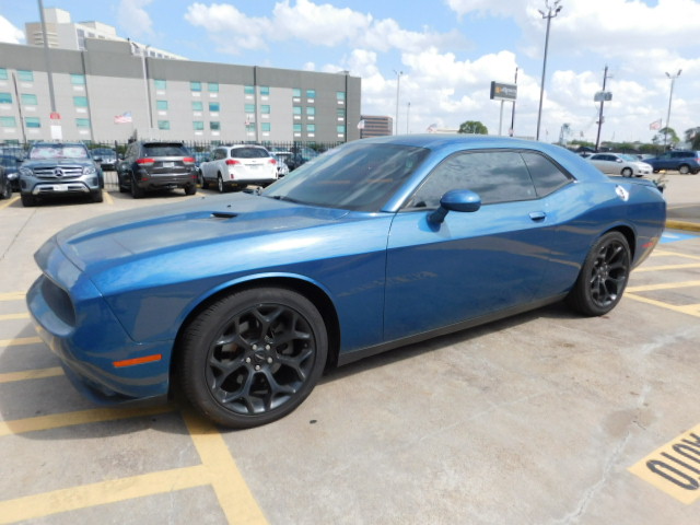 Used 2020 Dodge Challenger GT RWD image 4