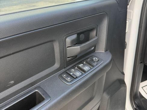 Used 2015 RAM 3500 Tradesman image 6