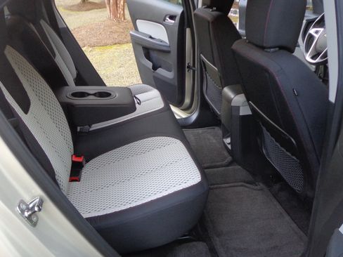 Used 2011 Chevrolet Equinox LS image 12