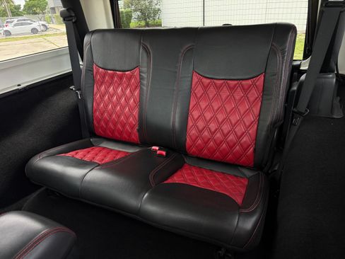 Used 2016 Jeep Wrangler 75th Anniversary AWD/4WD image 17