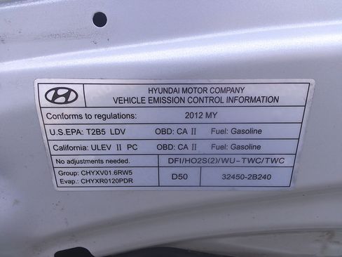 Used 2012 Hyundai Accent GLS image 32