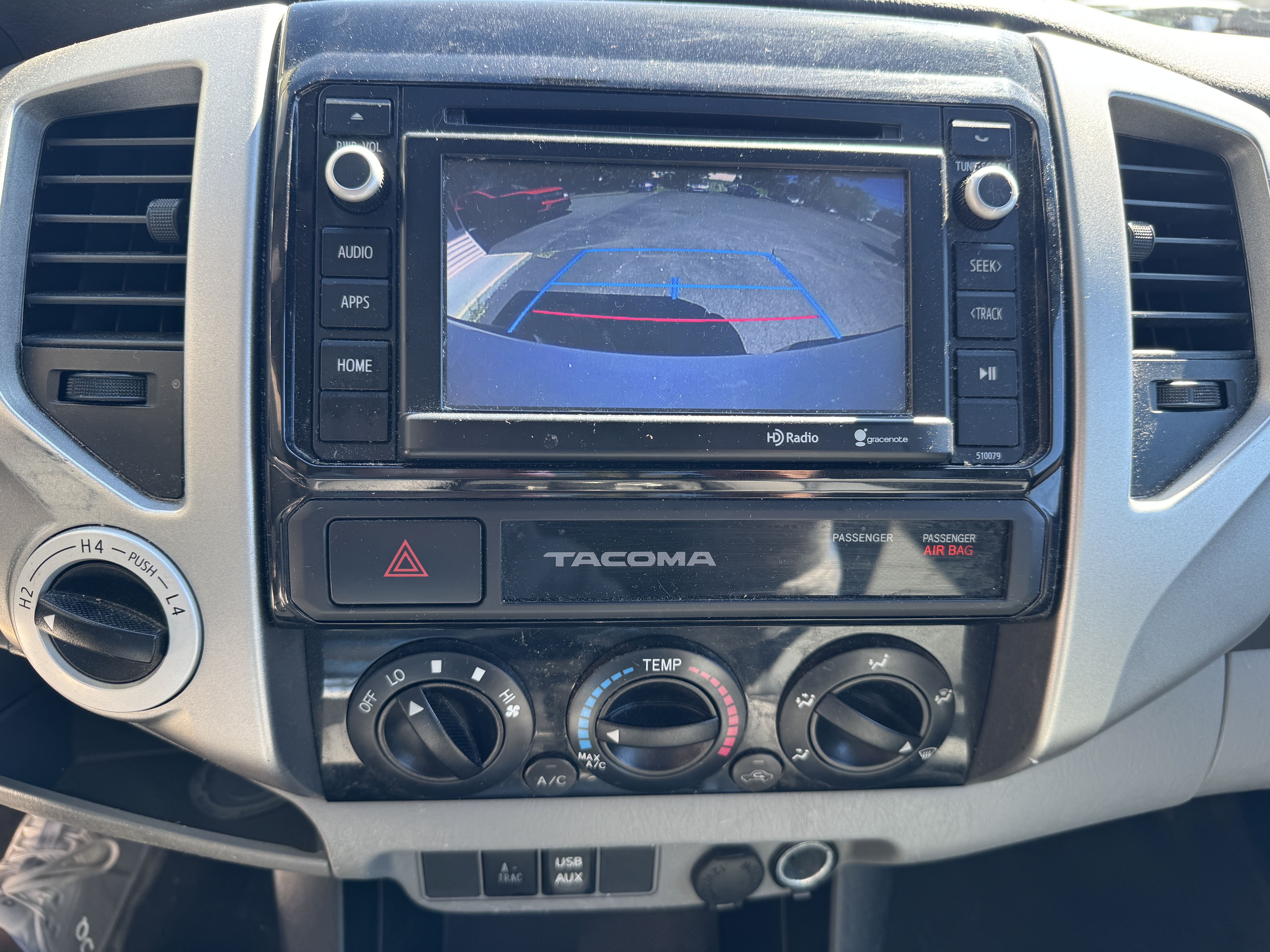 Used 2015 Toyota Tacoma 4x4 Double Cab TRD Off-Road image 17
