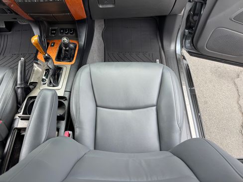 Used 2006 Lexus GX 470 image 29