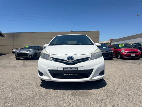 Used 2013 Toyota Yaris 2-Door Hatchback FWD image 13